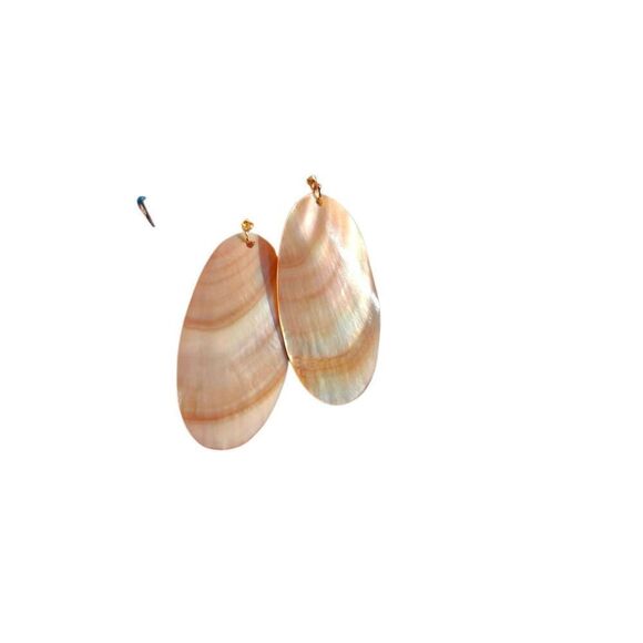 Mother Of Pearl Oval Boho Shell Earrings - Picture 1 of 8